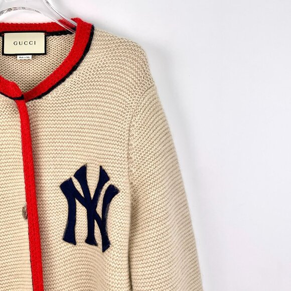 DM0093 Gucci Womens Beige Wool Knit Cardigan With NY Patch & Red Trim - Picture 3 of 8